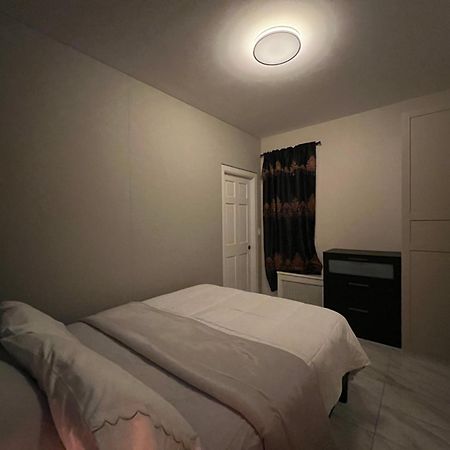 3 Bedrooms In 2Nd Floor Modern Brooklyn Home, Close To J Train New York Eksteriør bilde